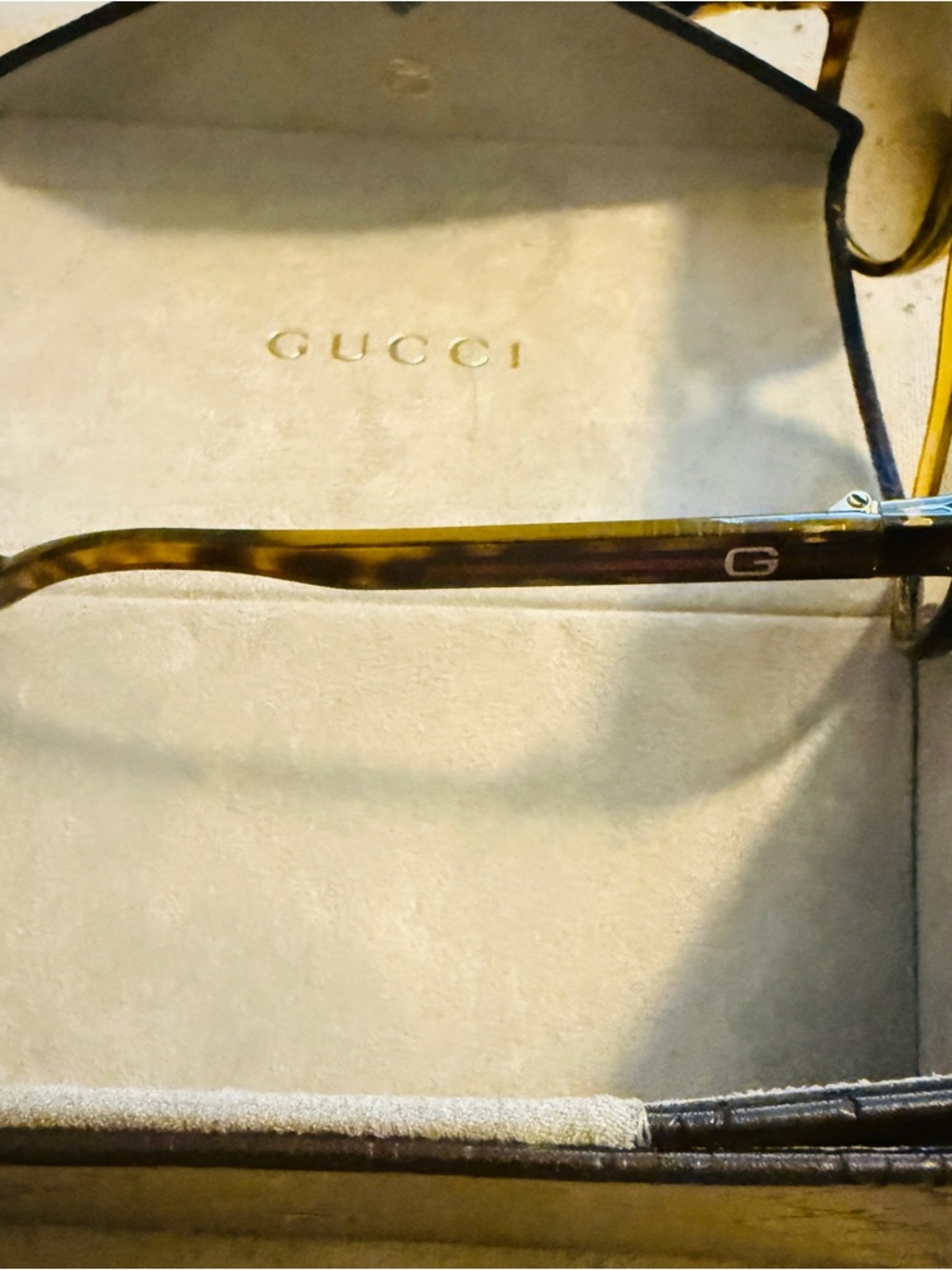 Gucci Women's Aviator Sunglasses in Tortoiseshell and Brown Gradient - Picture 3 of 6
